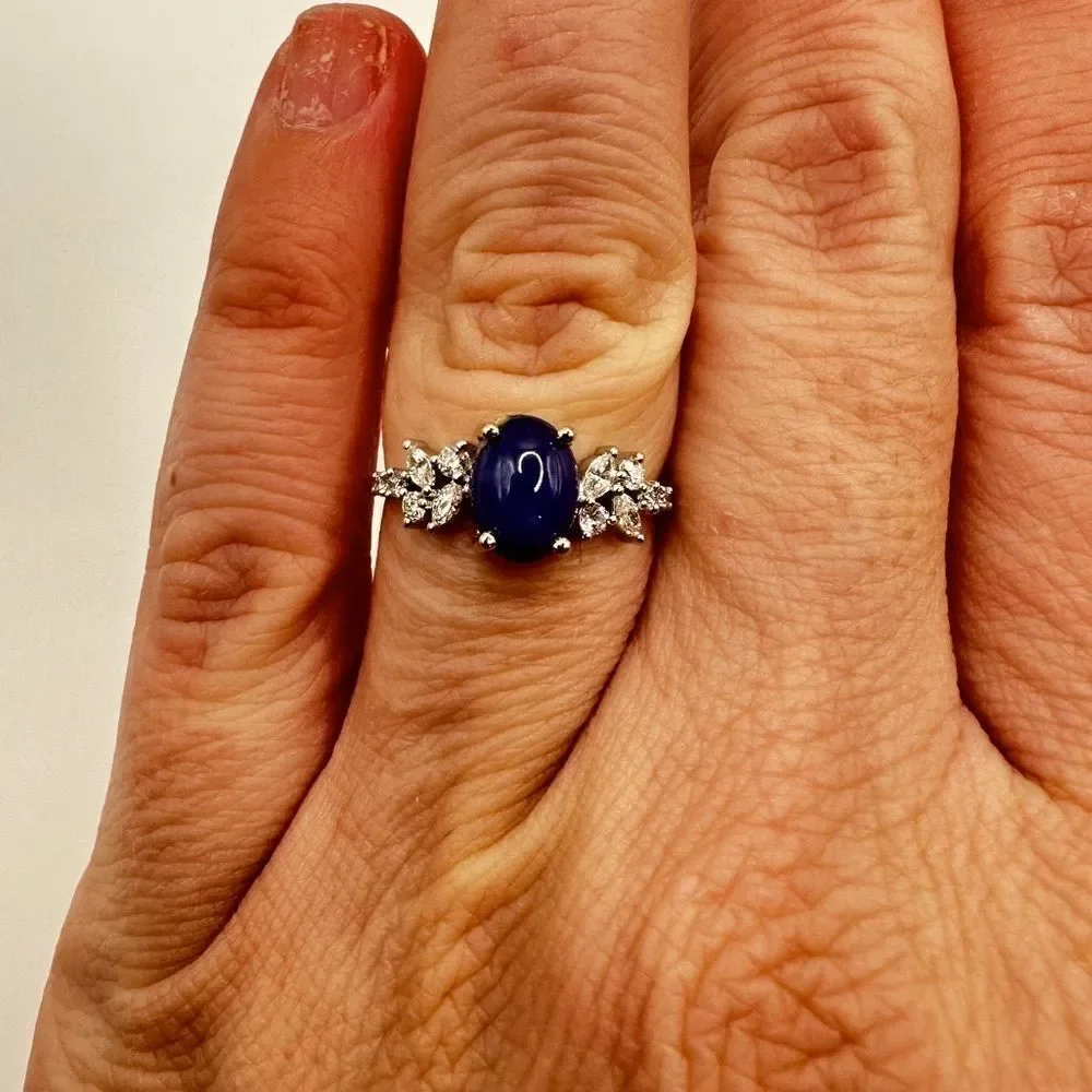 NWT 8x6mm oval cut star sapphire in 14kt WG with .26ctw diamond‎ accents!